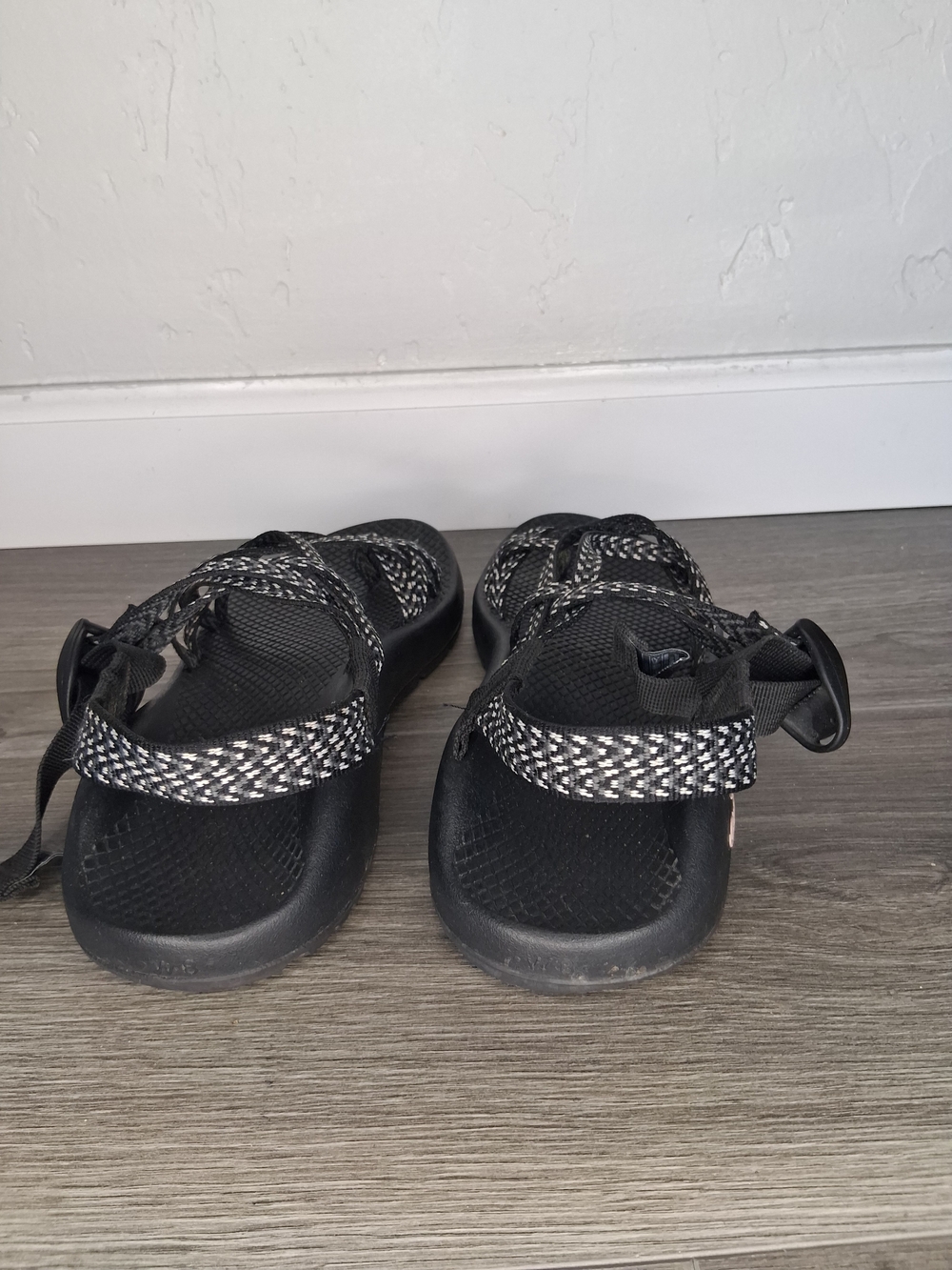 Chaco Z/Cloud Women's Sport Sandals Size 8 Black Gray Adjustable Hiking Water - Picture 3 of 10